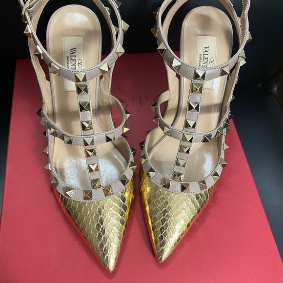 Valentino Garavani Shoes - Valentino Garavani RockStud gold ankle strap pump
